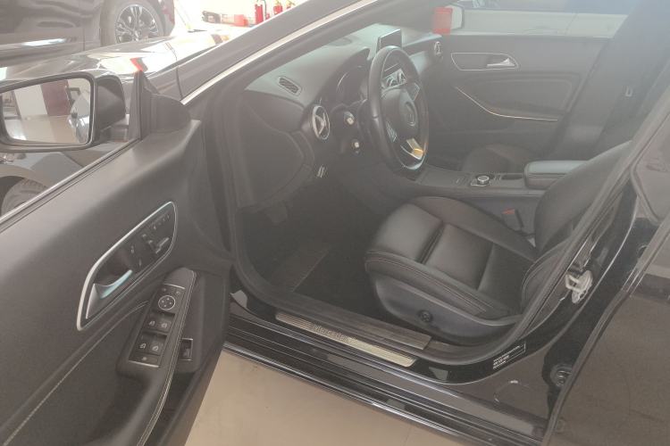 Used Mercedes-Benz CLA 2016 CLA 200 Style Edition Interior 2