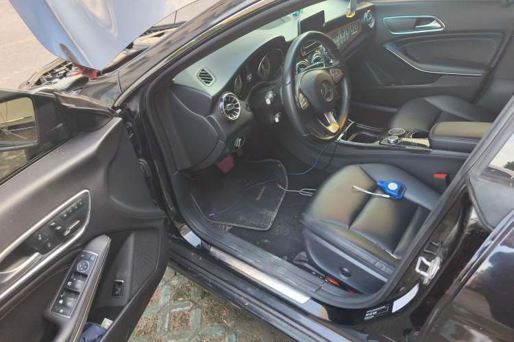 Used Mercedes-Benz CLA 2016 CLA 200 Style Edition Interior 3