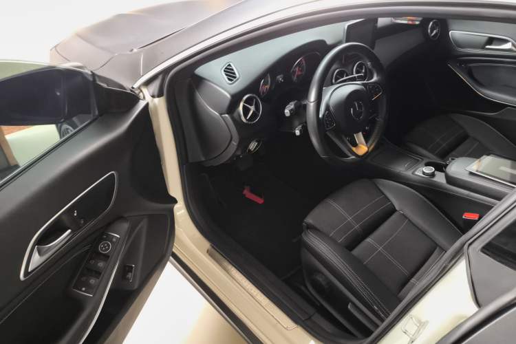 Used Mercedes-Benz CLA 2016 CLA 200 Sport Edition Interior 3
