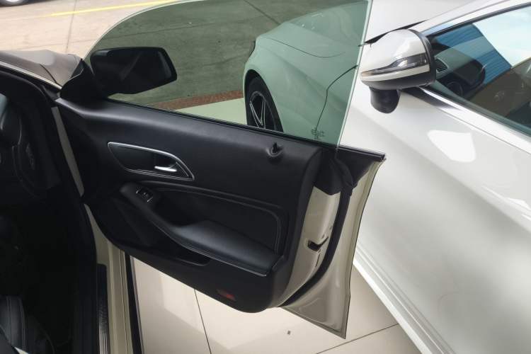 Used Mercedes-Benz CLA 2016 CLA 200 Sport Edition Interior 5