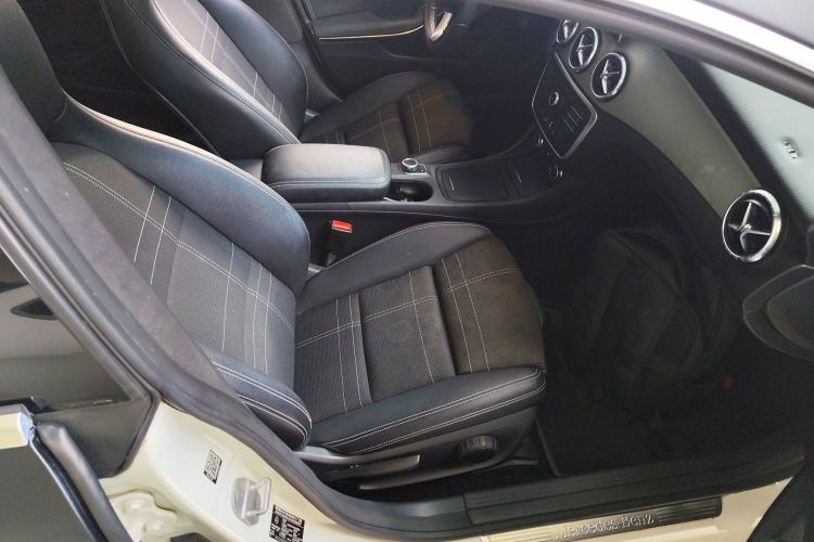 Used Mercedes-Benz CLA 2016 CLA 200 Sport Edition Right Front Seat