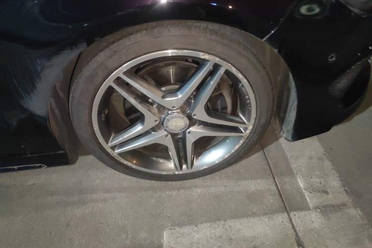 Used Mercedes-Benz CLA 2016 CLA 220 4MATIC Right Front Wheel Hub