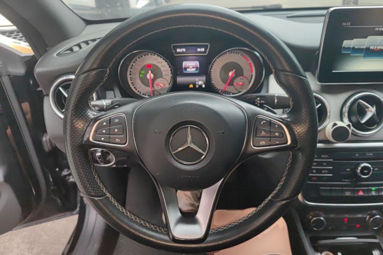 Used Mercedes-Benz CLA 2016 CLA 200 Style Edition Steering Wheel