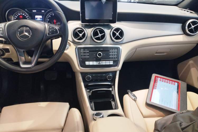 Used Mercedes-Benz CLA 2016 Facelifted CLA 200 Stylish Edition Audio And AC Panel