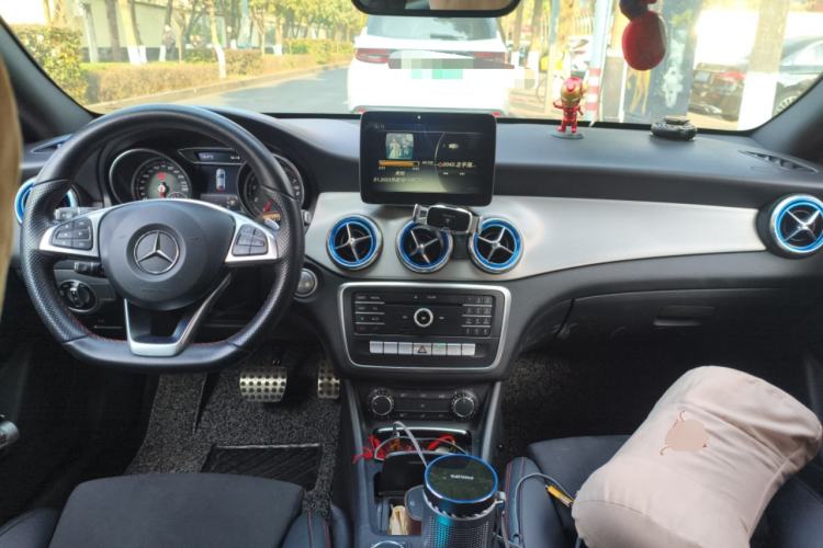 Used Mercedes-Benz CLA 2016 Year Restyled CLA 220 4MATIC Center Console