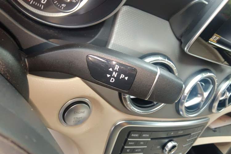 Used Mercedes-Benz CLA 2016 Facelifted CLA 200 Stylish Edition Gear Lever