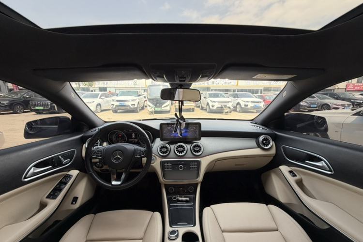 Used Mercedes-Benz CLA 2016 Facelifted CLA 200 Stylish Edition Interior 1