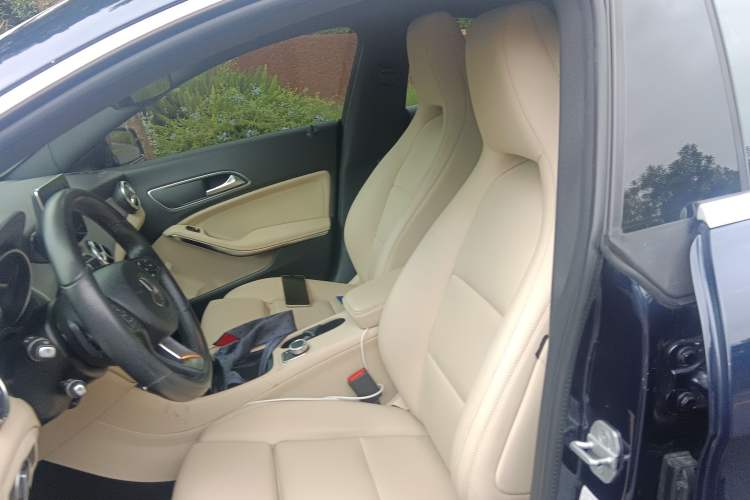 Used Mercedes-Benz CLA 2016 Facelifted CLA 200 Stylish Edition Left Front Seat