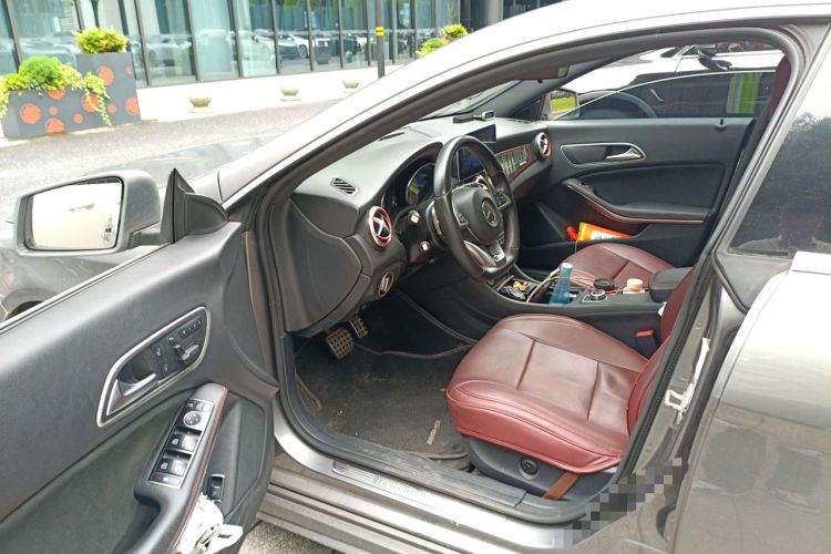 Used Mercedes-Benz CLA 2016 CLA 220 4MATIC Driver Seat