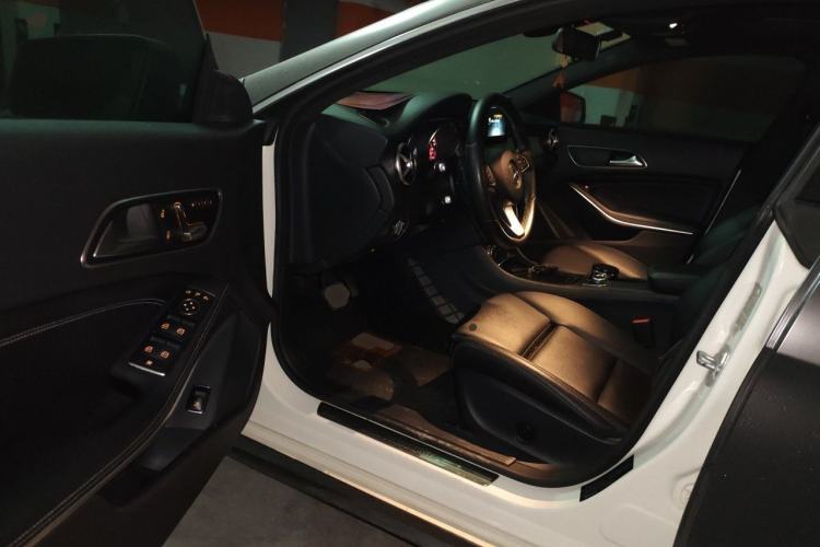 Used Mercedes-Benz CLA 2016 CLA 200 Style Edition Driver Seat