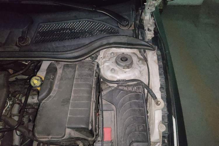 Used Mercedes-Benz CLA 2016 CLA 200 Sport Edition Engine Bay Left