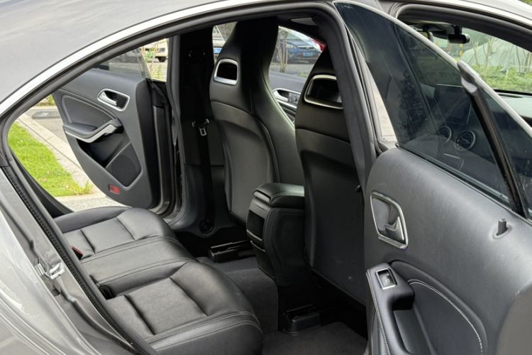 Used Mercedes-Benz CLA 2016 CLA 200 Style Edition Interior 5