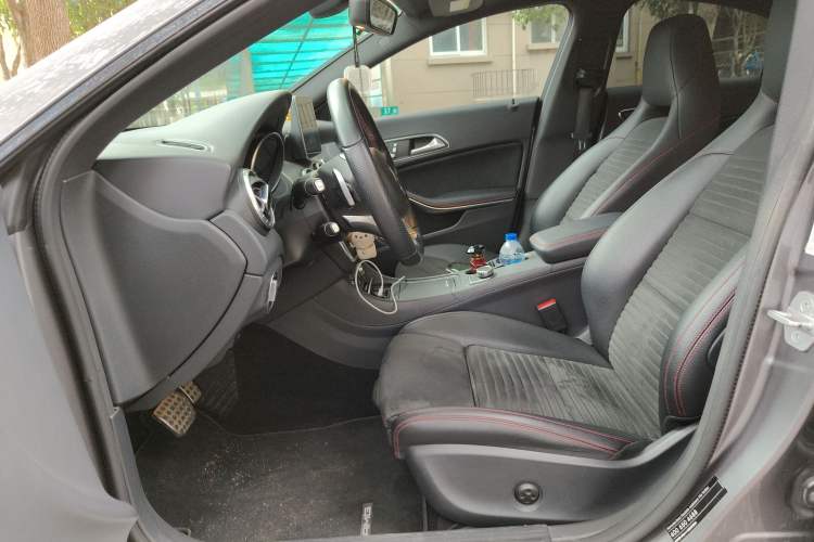 Used Mercedes-Benz CLA 2016 Year Restyled CLA 220 4MATIC Left Front Seat