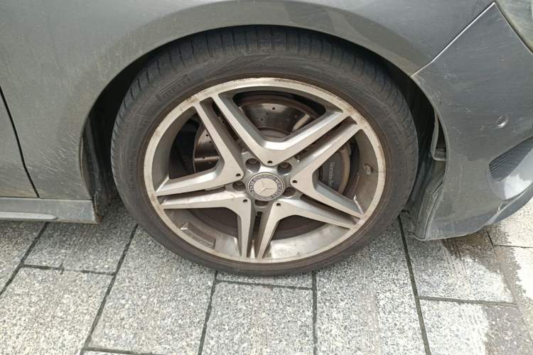 Used Mercedes-Benz CLA 2016 CLA 220 4MATIC Right Front Wheel Hub
