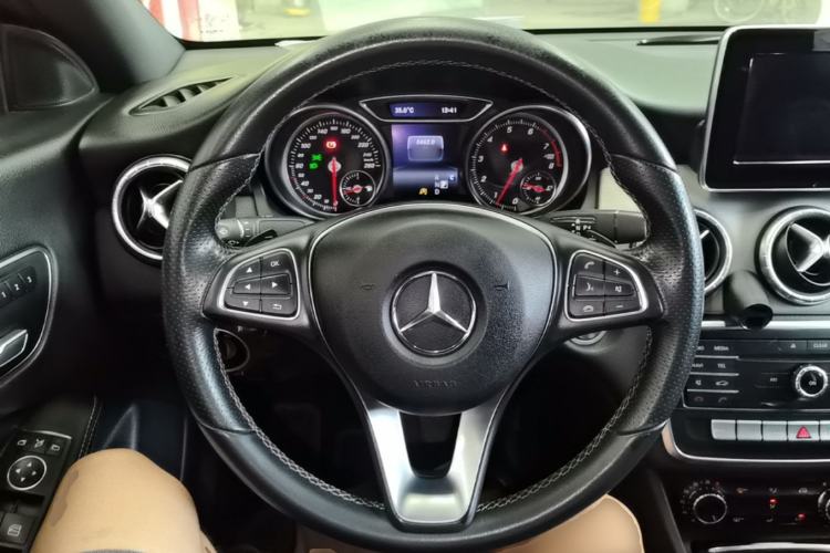 Used Mercedes-Benz CLA 2016 Facelifted CLA 200 Stylish Edition Steering Wheel