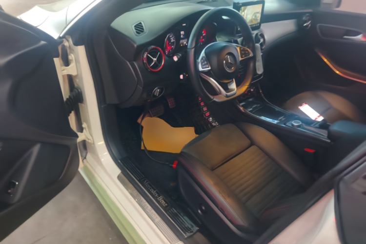 Used Mercedes-Benz CLA 2016 CLA 220 4MATIC Driver Seat
