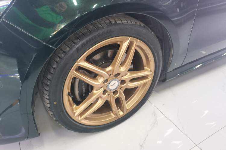 Used Mercedes-Benz CLA 2016 Year Restyled CLA 220 4MATIC Left Front Wheel Hub