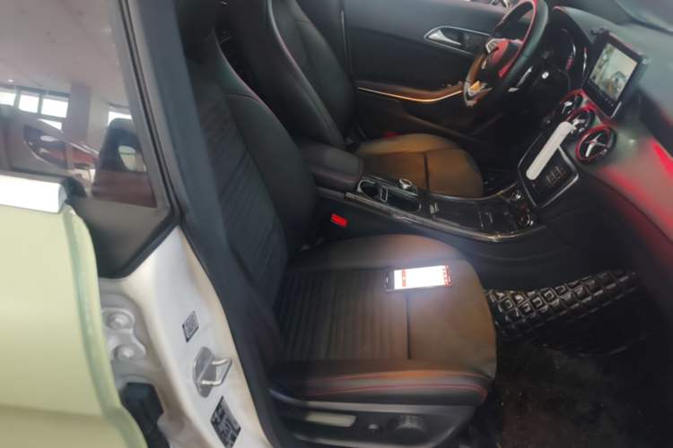 Used Mercedes-Benz CLA 2016 CLA 220 4MATIC Right Front Seat