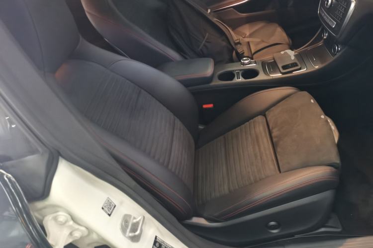 Used Mercedes-Benz CLA 2016 Year Restyled CLA 220 4MATIC Right Front Seat