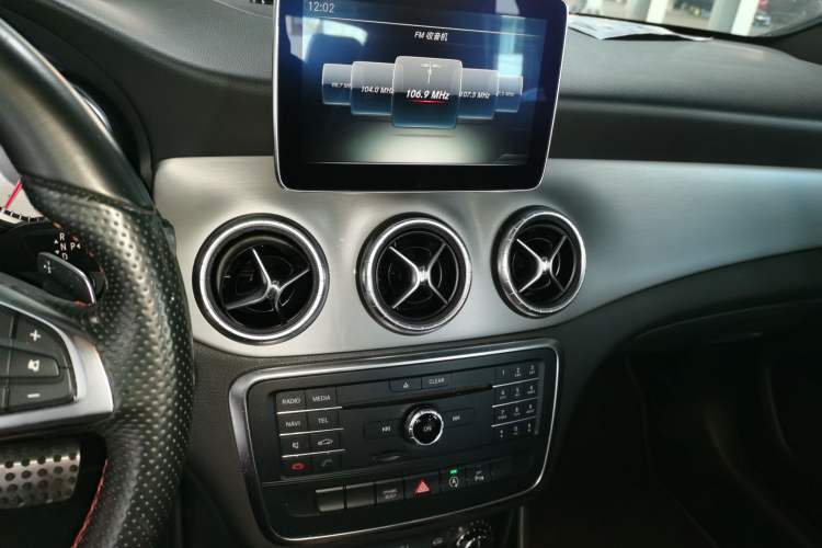 Used Mercedes-Benz CLA 2016 CLA 220 4MATIC Audio And AC Panel
