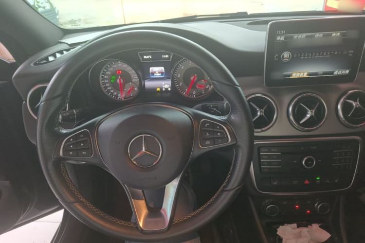 Used Mercedes-Benz CLA 2016 CLA 200 Sport Edition Center Console