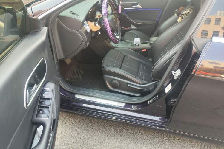 Used Mercedes-Benz CLA 2016 CLA 200 Sport Edition Driver Seat