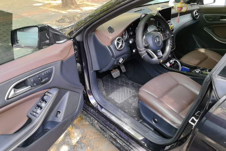 Used Mercedes-Benz CLA 2016 CLA 260 4MATIC Driver Seat