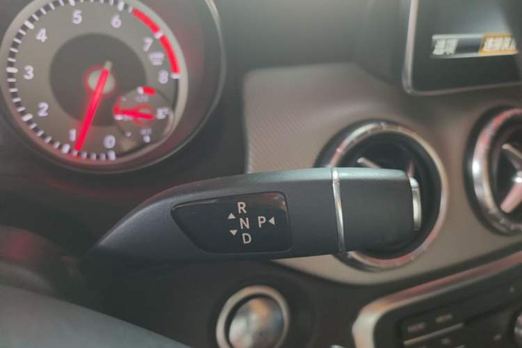 Used Mercedes-Benz CLA 2016 CLA 200 Sport Edition Gear Lever