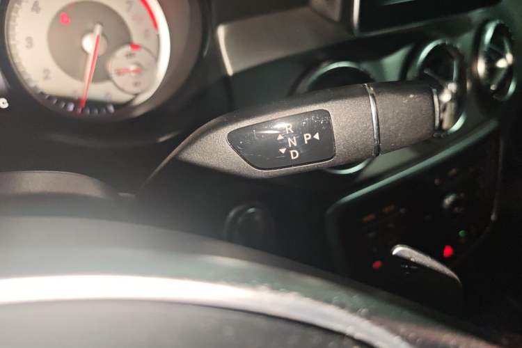 Used Mercedes-Benz CLA 2016 CLA 220 4MATIC Gear Lever