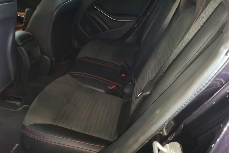 Used Mercedes-Benz CLA 2016 CLA 220 4MATIC Interior 4
