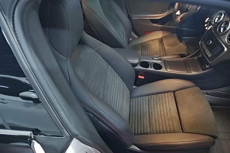 Used Mercedes-Benz CLA 2016 Year Restyled CLA 220 4MATIC Right Front Seat