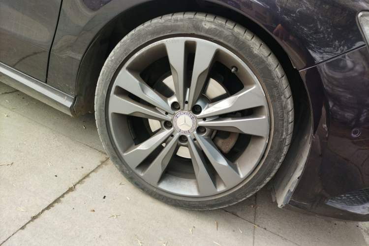 Used Mercedes-Benz CLA 2016 CLA 200 Sport Edition Right Front Wheel Hub