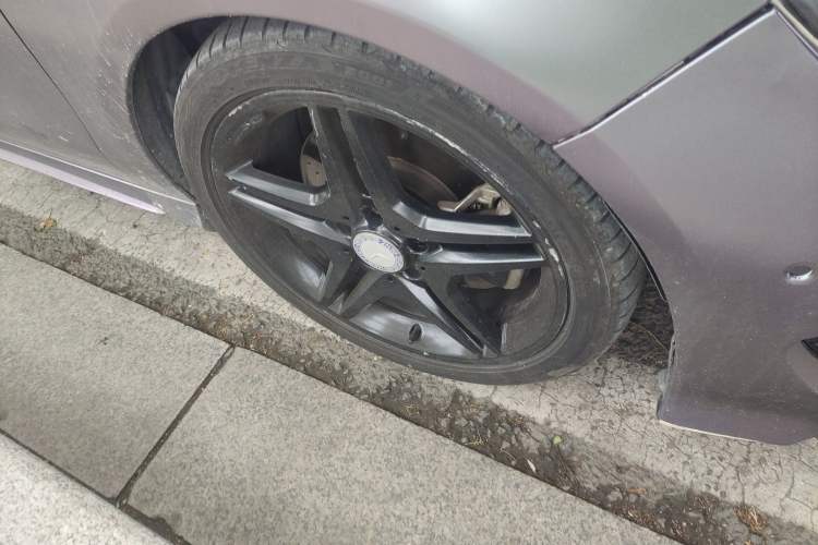 Used Mercedes-Benz CLA 2016 CLA 220 4MATIC Right Front Wheel Hub