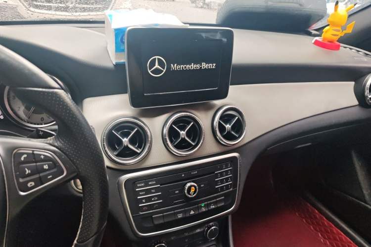 Used Mercedes-Benz CLA 2016 Refreshed CLA 200 Sport Edition Audio And AC Panel