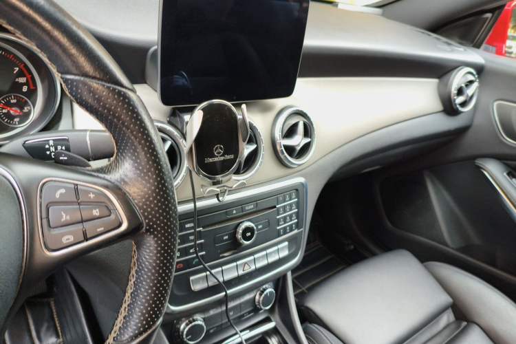 Used Mercedes-Benz CLA 2016 Refreshed CLA 200 Sport Edition Audio And AC Panel