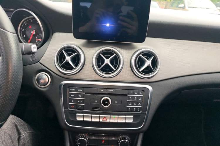 Used Mercedes-Benz CLA 2016 Refreshed CLA 200 Sport Edition Audio And AC Panel