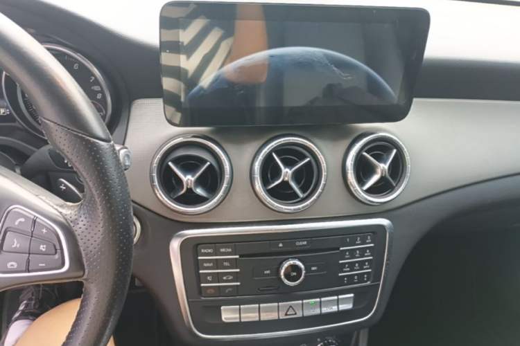 Used Mercedes-Benz CLA 2016 Refreshed CLA 200 Sport Edition Audio And AC Panel