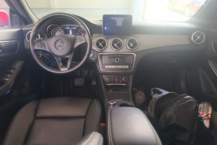 Used Mercedes-Benz CLA 2016 Refreshed CLA 200 Sport Edition Center Console