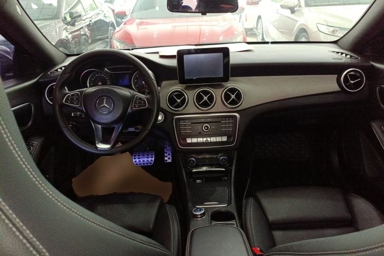 Used Mercedes-Benz CLA 2016 Refreshed CLA 200 Sport Edition Center Console