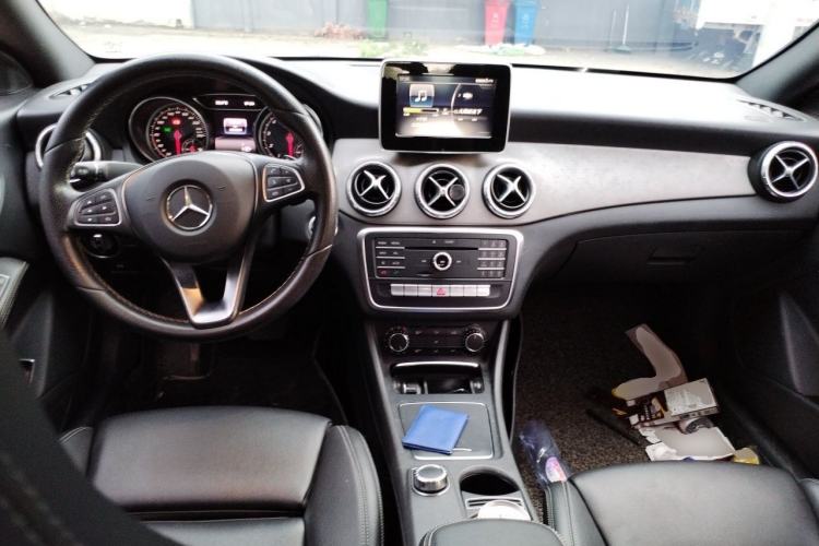 Used Mercedes-Benz CLA 2016 Facelifted CLA 200 Stylish Edition Center Console