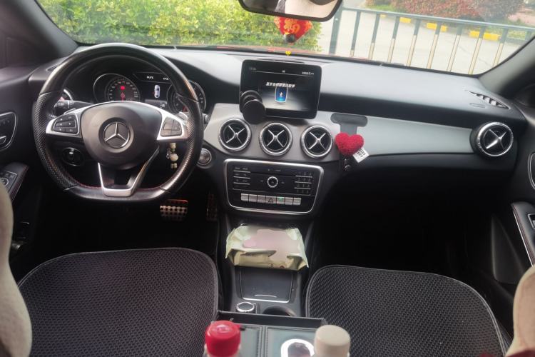 Used Mercedes-Benz CLA 2016 Year Restyled CLA 220 4MATIC Center Console