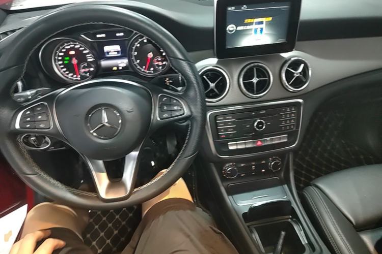 Used Mercedes-Benz CLA 2016 Facelifted CLA 200 Stylish Edition Center Console