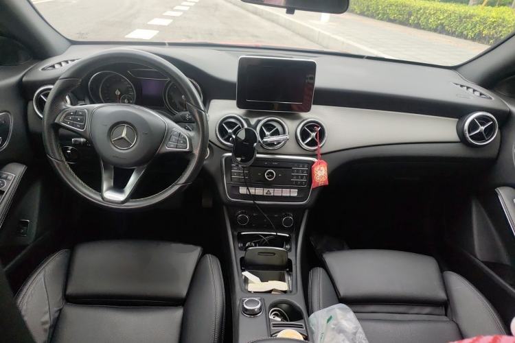Used Mercedes-Benz CLA 2016 Facelifted CLA 200 Stylish Edition Center Console