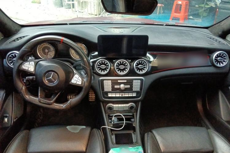 Used Mercedes-Benz CLA 2016 CLA 260 4MATIC Center Console