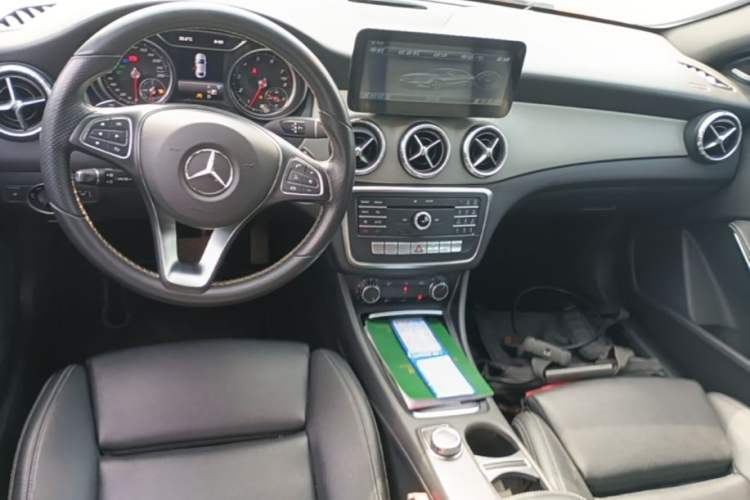 Used Mercedes-Benz CLA 2016 Refreshed CLA 200 Sport Edition Center Console