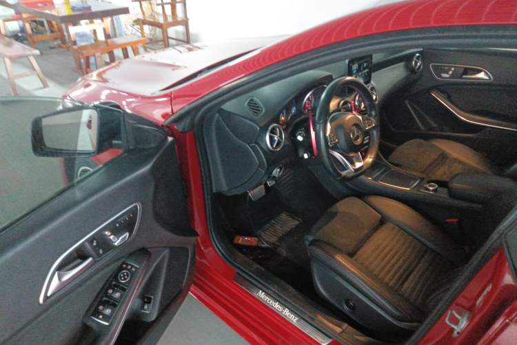 Used Mercedes-Benz CLA 2016 Year Restyled CLA 220 4MATIC Driver Seat