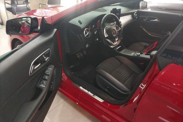 Used Mercedes-Benz CLA 2016 Year Restyled CLA 220 4MATIC Driver Seat