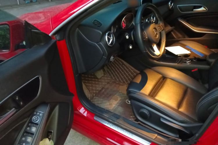 Used Mercedes-Benz CLA 2016 Refreshed CLA 200 Sport Edition Driver Seat