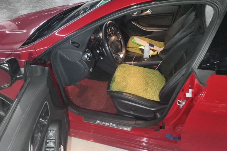 Used Mercedes-Benz CLA 2016 Facelifted CLA 260 4MATIC Driver Seat