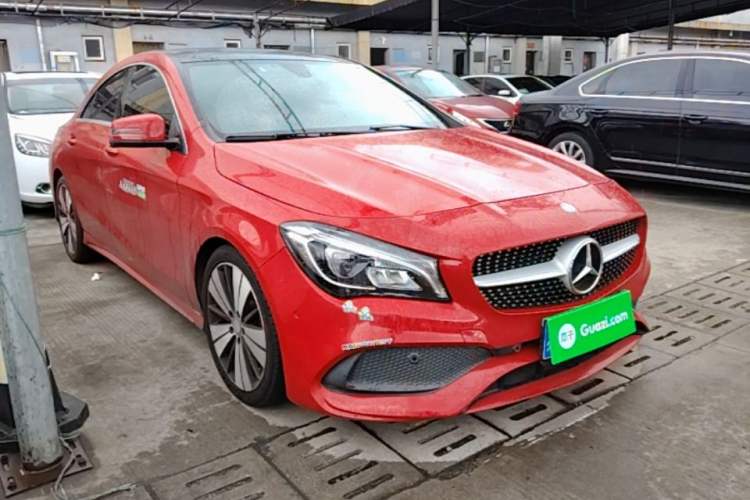 Used Mercedes-Benz CLA 2016 Facelifted CLA 200 Stylish Edition Front Right 45 Deg
